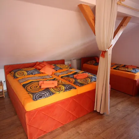 Orange Loft * Kájov