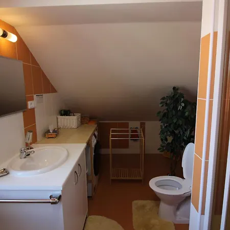Orange Loft Appartement Kájov