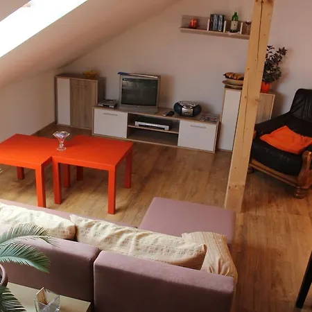 Orange Loft Apartment *