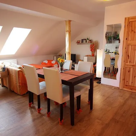 Orange Loft Apartament